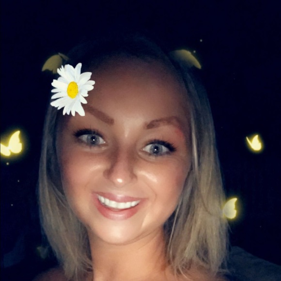 Meet your Posher, Samantha - Picture 1 of 1